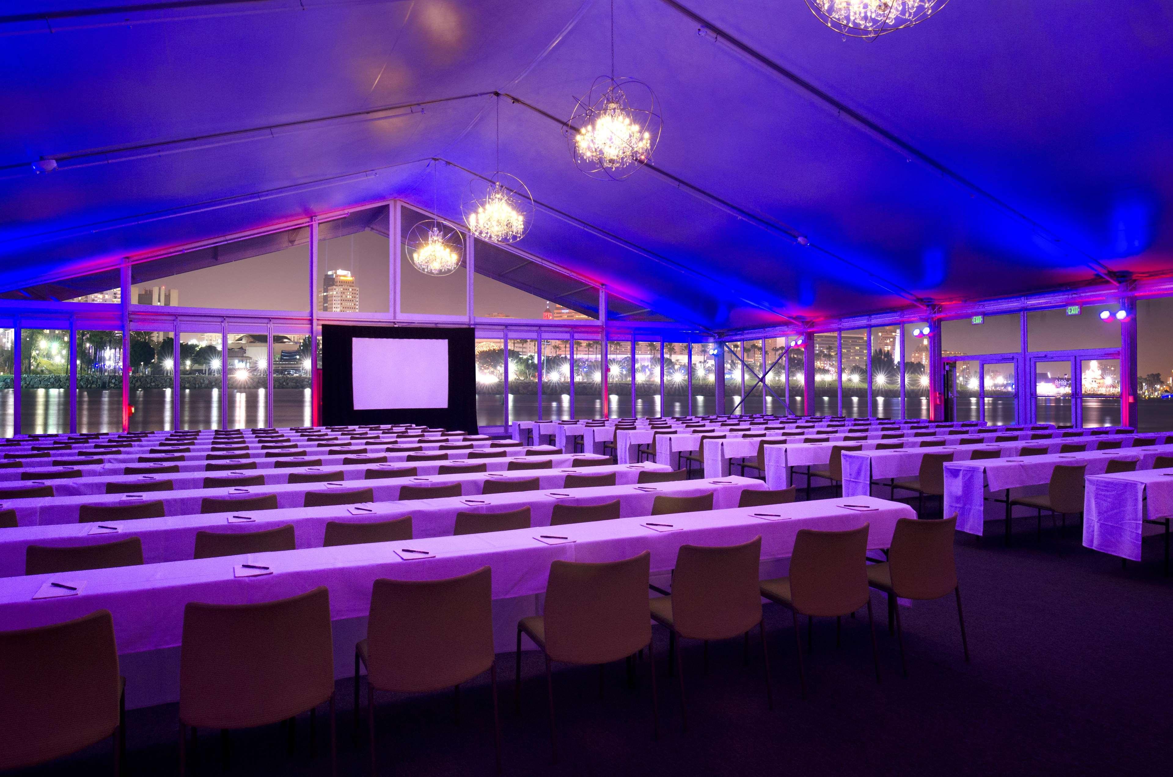 Hotel Maya - A Doubletree By Hilton Hotel Long Beach Esterno foto