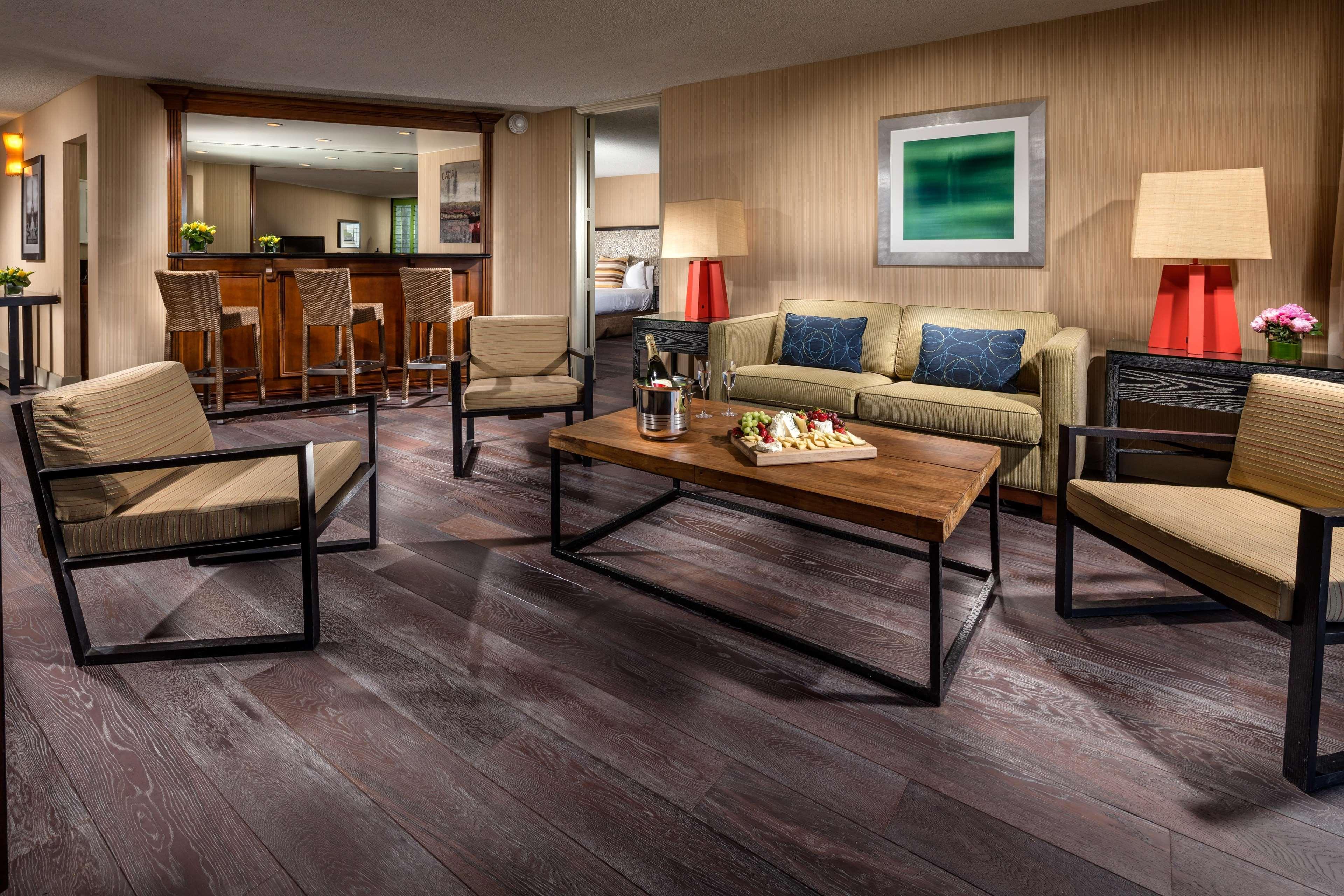 Hotel Maya - A Doubletree By Hilton Hotel Long Beach Esterno foto