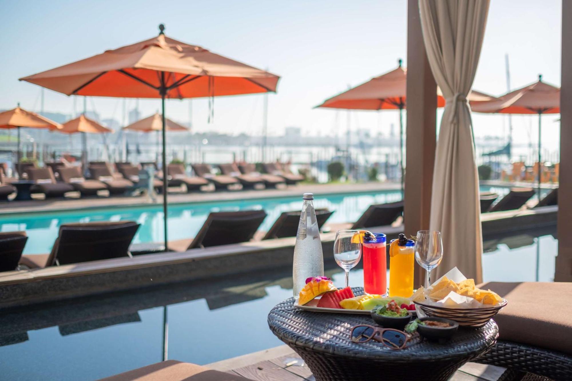 Hotel Maya - A Doubletree By Hilton Hotel Long Beach Esterno foto