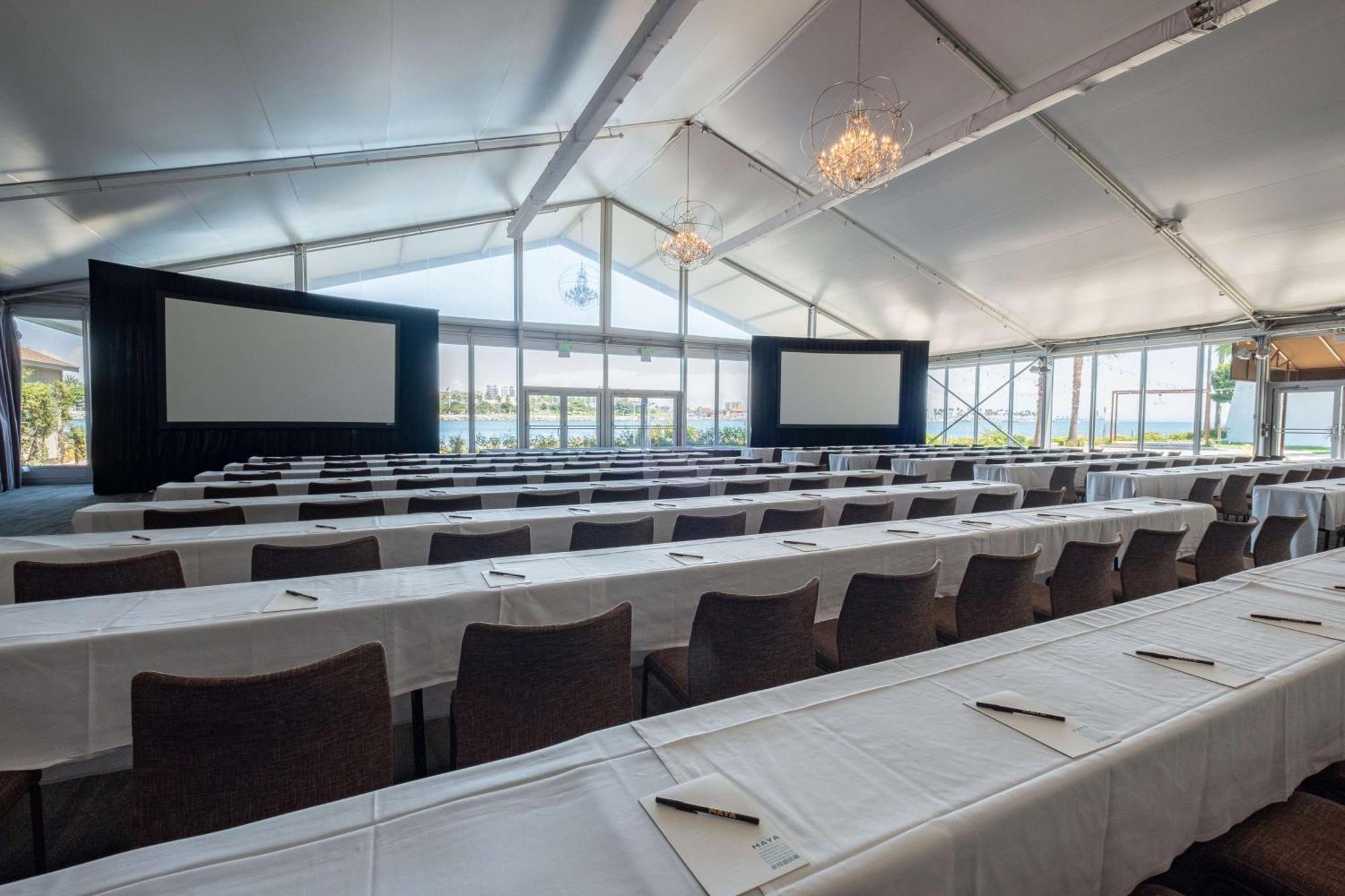 Hotel Maya - A Doubletree By Hilton Hotel Long Beach Esterno foto