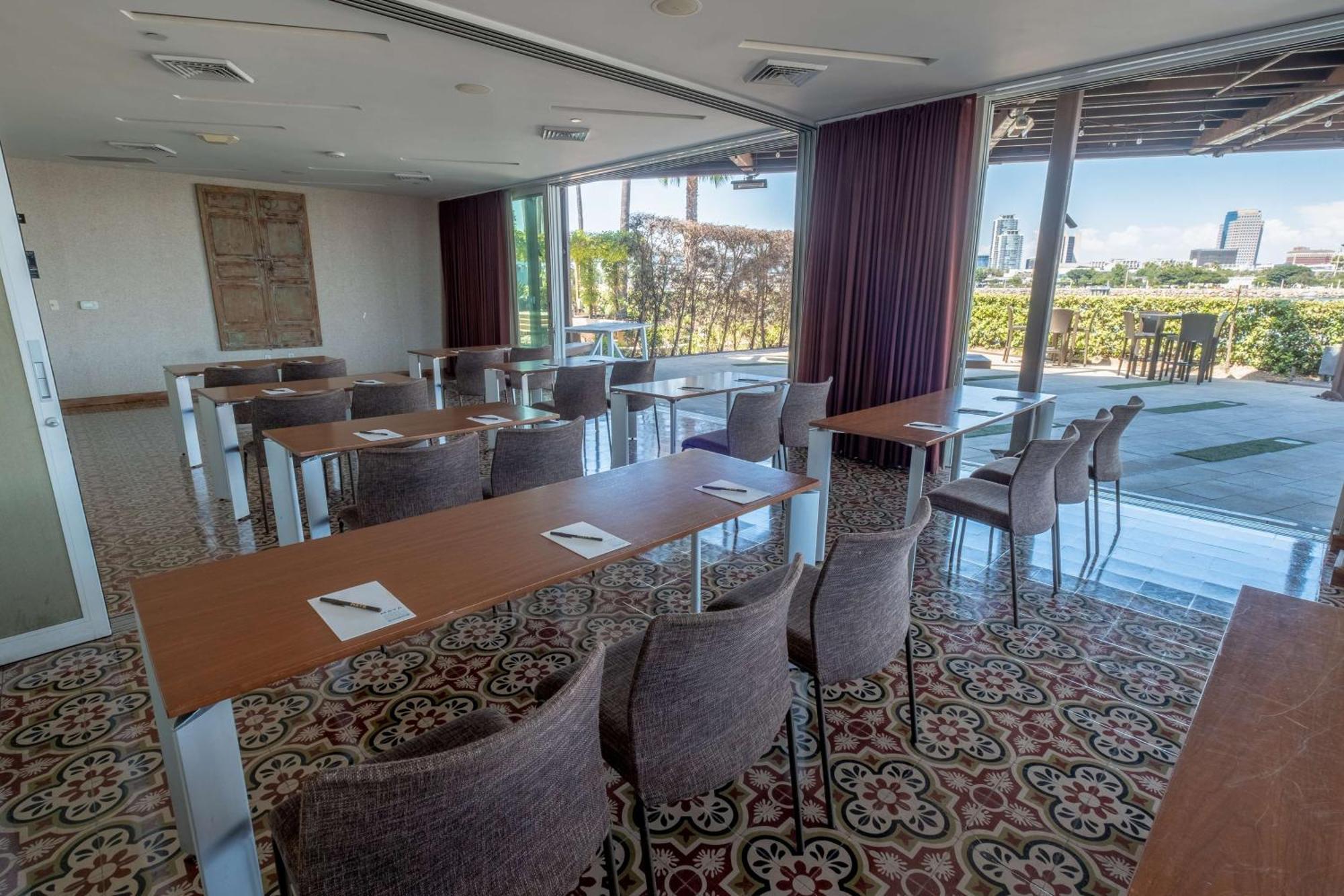 Hotel Maya - A Doubletree By Hilton Hotel Long Beach Esterno foto