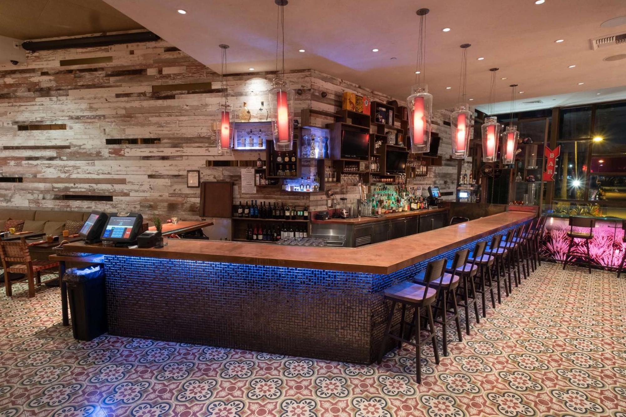 Hotel Maya - A Doubletree By Hilton Hotel Long Beach Esterno foto