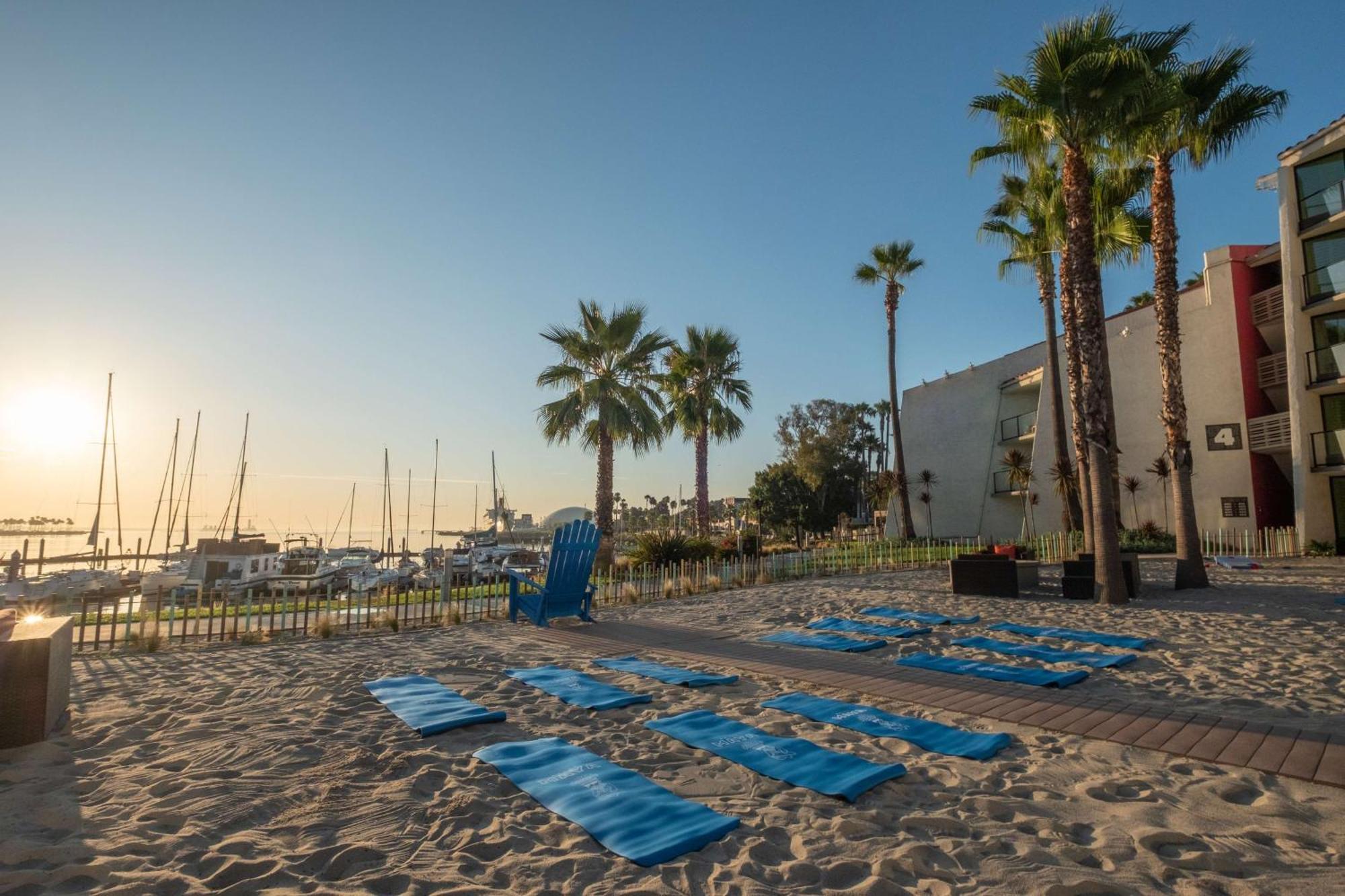 Hotel Maya - A Doubletree By Hilton Hotel Long Beach Esterno foto